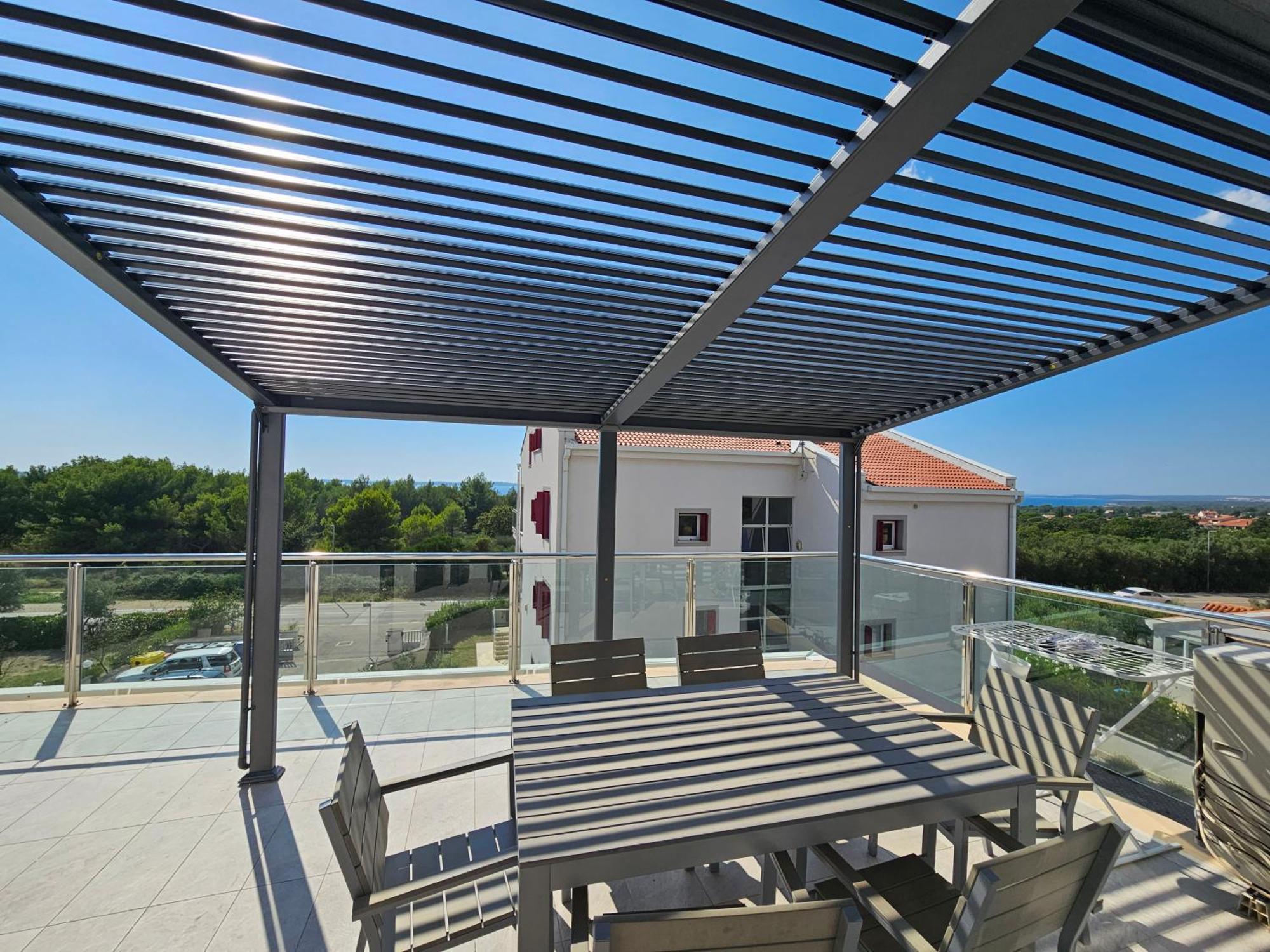 Diamond Seaview Penthouse * Peroj
