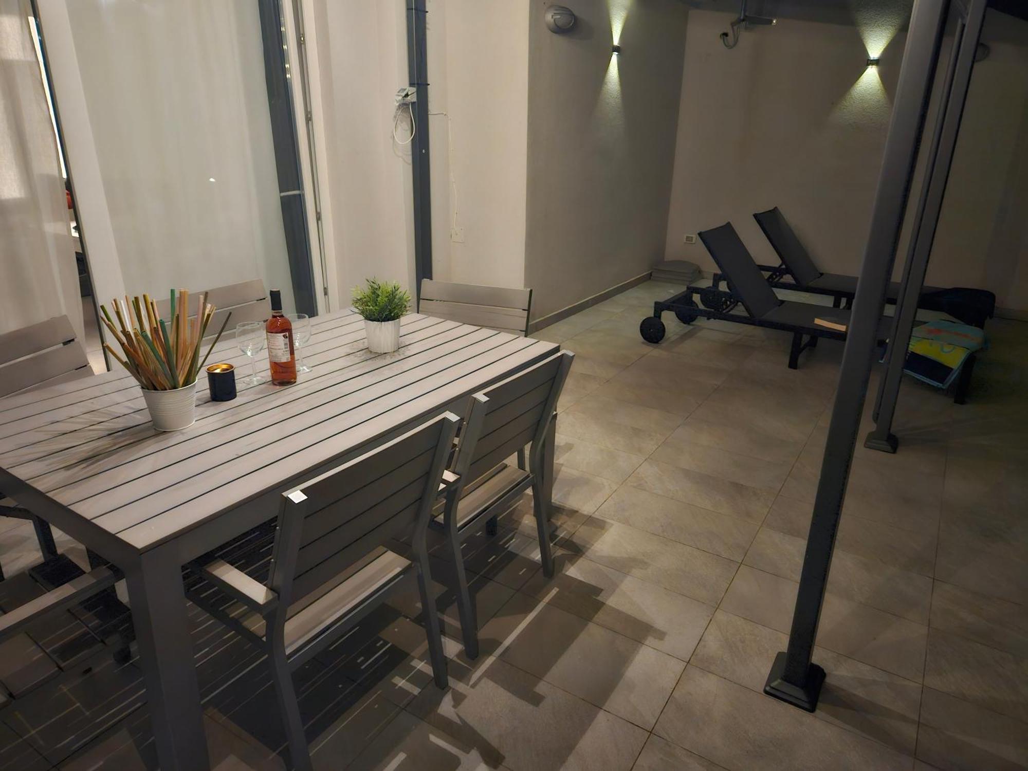 Diamond Seaview Penthouse Lägenhet